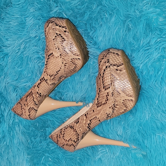 Bamboo Snakeskin Print Stiletto Heels Size 7.5 - Picture 5 of 8